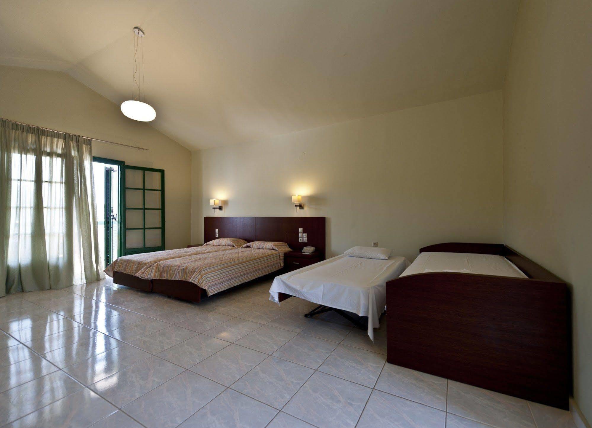 Skiathos Club Hotel & Suites Vasilias  Zewnętrze zdjęcie